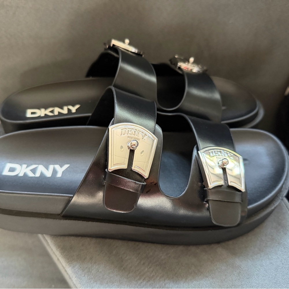 DKNY women’s size 10 black Slide Sandals with Silver Buckle - Picture 2 of 4